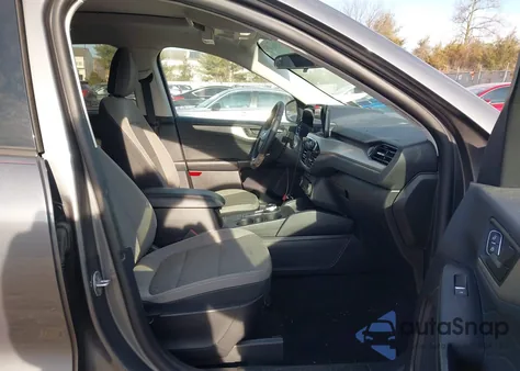 2022 Ford Escape Se z USA, uszkodzony, nr VIN 1FMCU9G66NUB66910